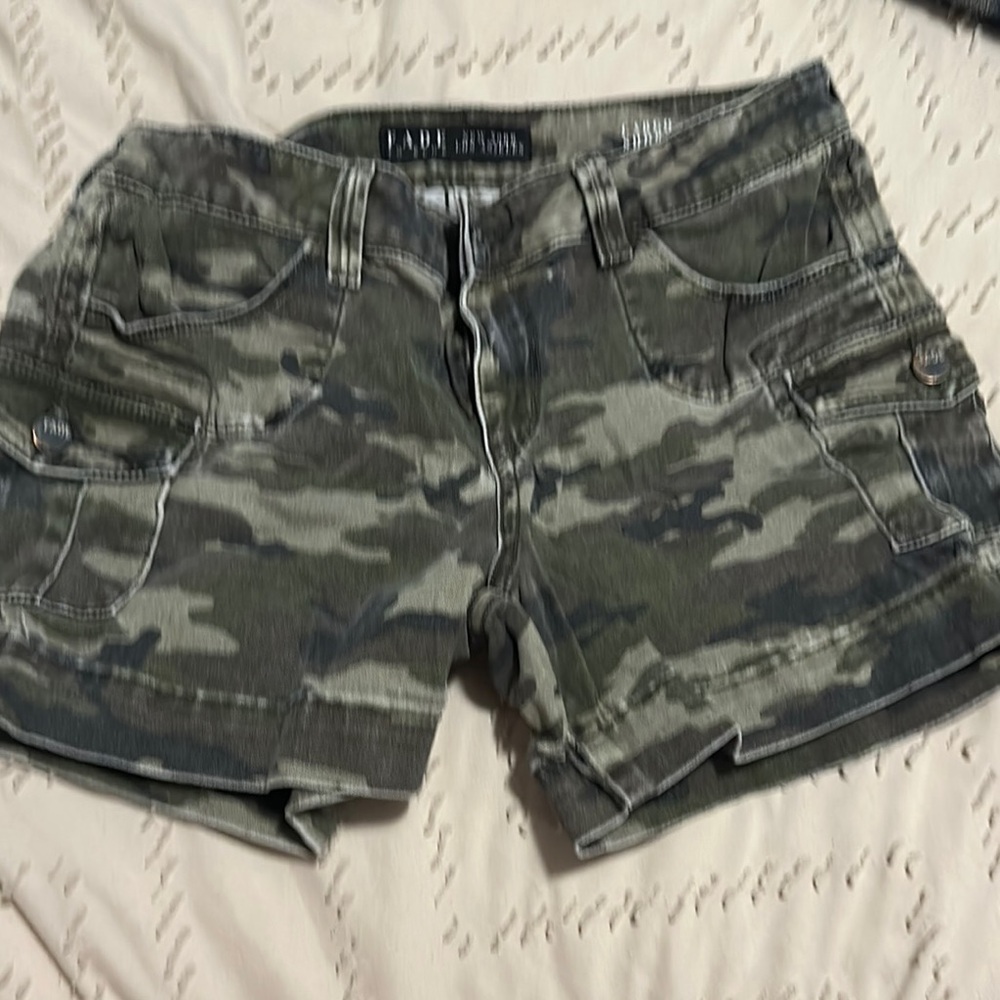 Zara Green Camo Women's Cargo Shorts